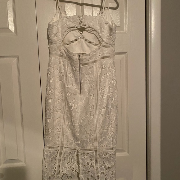 White Lace Dress Size 6-Small - Picture 3 of 4